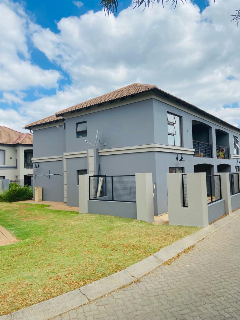 2 Bedroom Property for Sale in Hartbeespoort North West